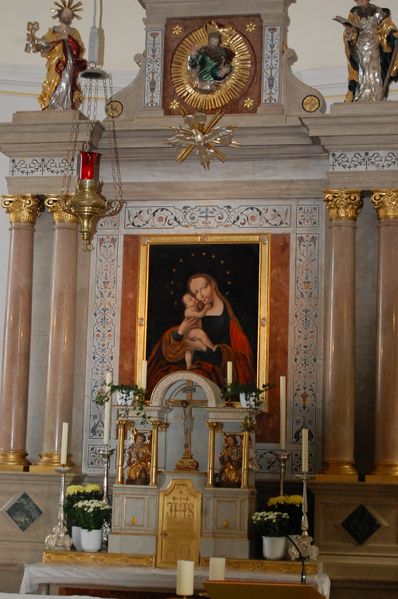 Datei:Altar in der Krispler Kirche.JPG
