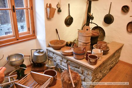 Bäuerliches Kochgeschirr.