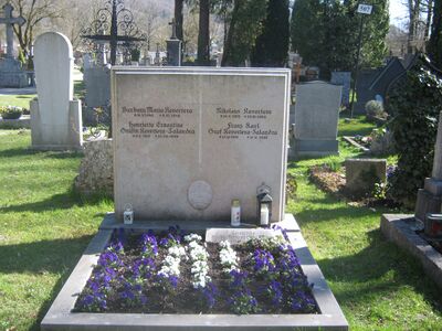 Familiengrab der Familie Revertera auf dem Friedhof in Aigen