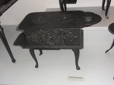 gußeiserner Frühstücksofen