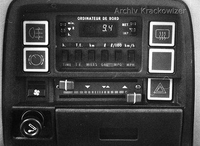 Der sogenannte "Tripcomputer", ein Bordcomputer 1980 in einem "Horizon".