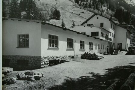 Altes Werkschulheim im Felbertal.