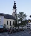 Ratschen in Thalgau: Es dunkelt fast noch beim ersten Einsatz der Thalgauer Ministranten um 6 Uhr früh