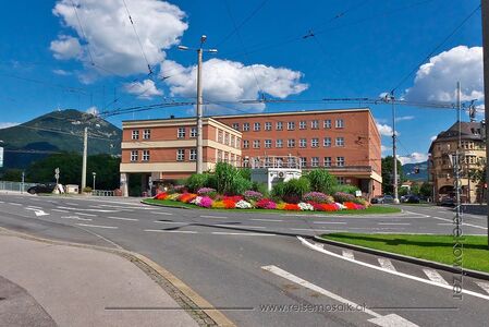 Der Rudolfsplatz mit Blick auf die ehemalige Polizeikaserne.