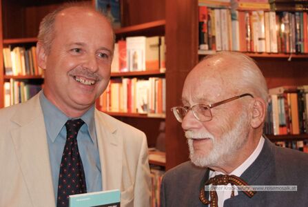 MMag. Gerald Klonner, Verlagsleiter Verlag Anton Pustet (links) und Clemens M. Hutter anlässlich seiner Buchprästentation Verewigt in Salzburg am 27. Mai 2010 in der DomBuchhandlung