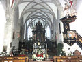 Pfarrkirche Straßwalchen, Innenansicht, Weihnachtsdekoration