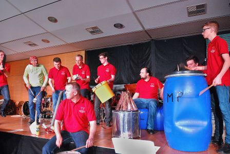 Magic Percussion, live & loud, Anif 2016: "Lagerfeuer-Romantik" mit allerlei Percussion-Möglichkeiten