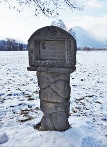 Marterl für einen zu Tode gekommenen Schmuggler in der Nähe des Freilichtmuseums Großgmain.