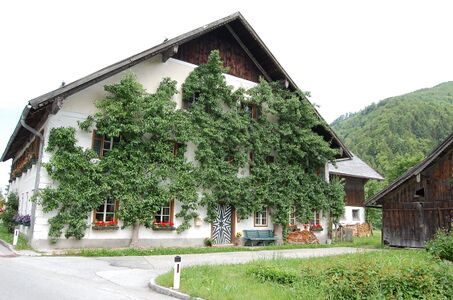 Krapfbauer in der Dorfmitte