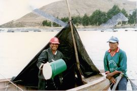 auf dem Arapa-See bei der Fischzucht