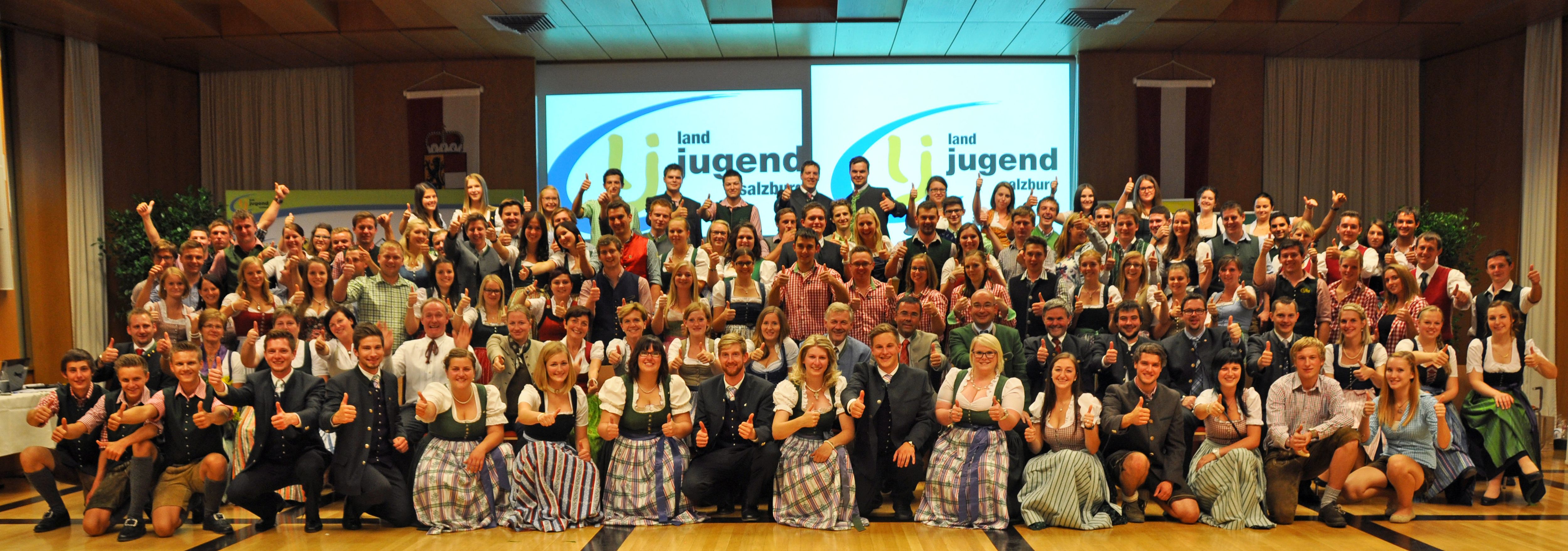 Gruppenfoto gesamt Landjugend Salzburg.jpg