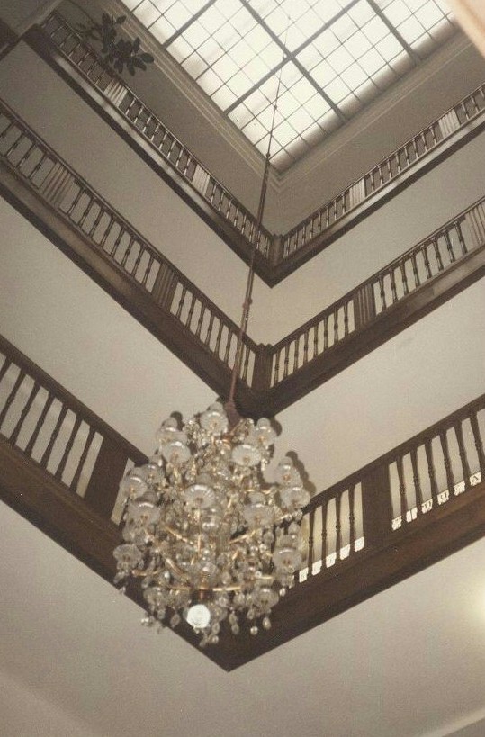 Münchnerhof, Blick nach oben im Stiegenhaus 1963