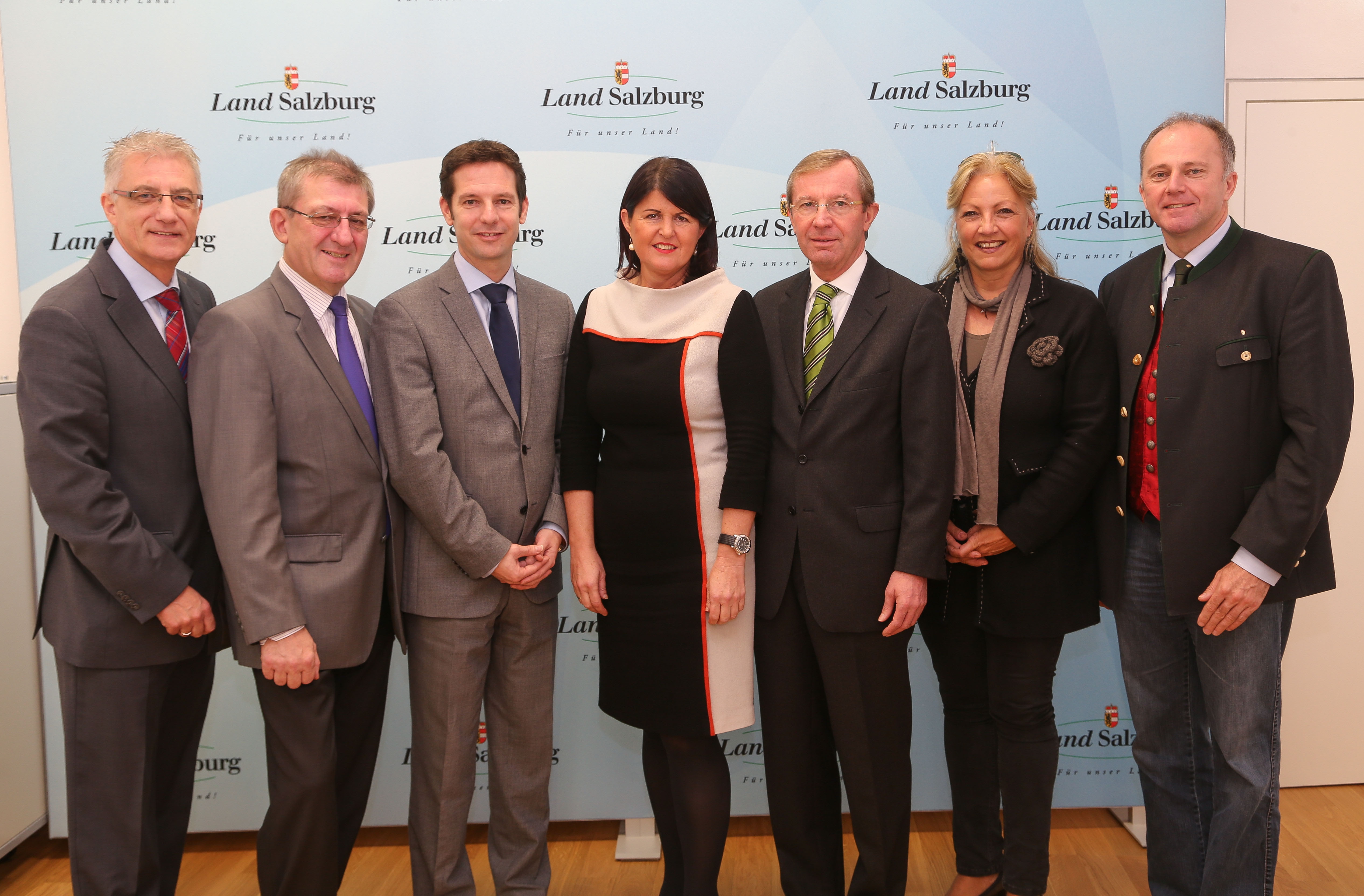 Die Mitglieder dere Salzburger Landesregierung, Aufnahme am 19.11.2012