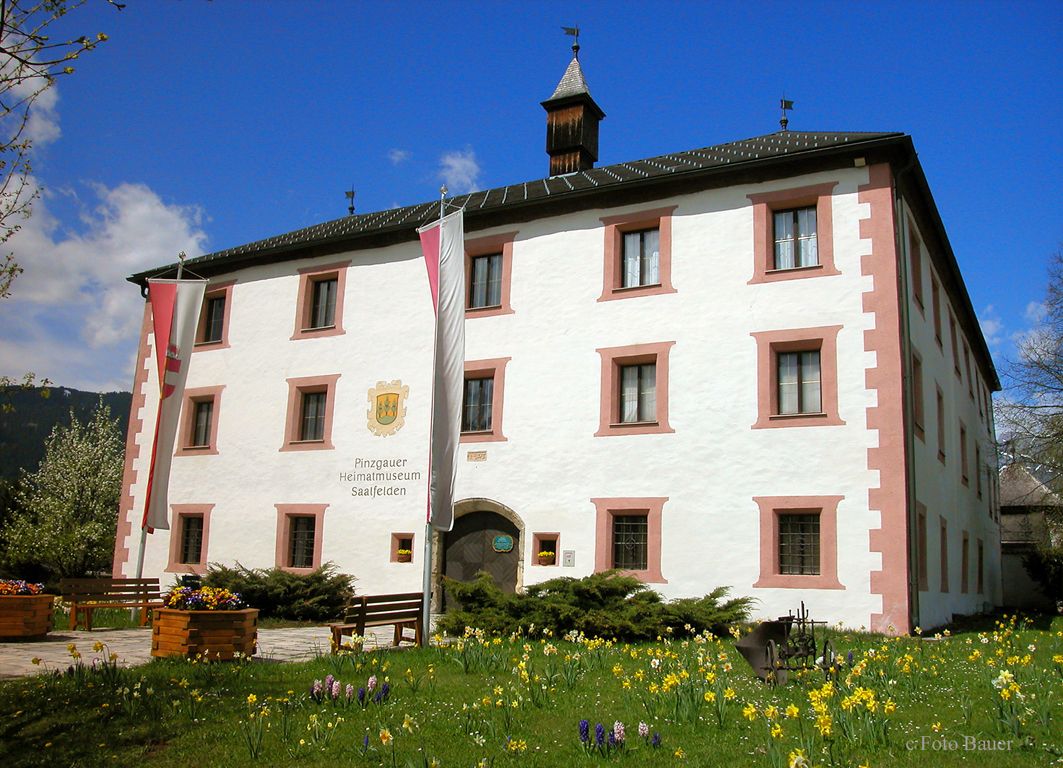 thumbHeimatmuseum Schloss Ritzen in Saalfelden