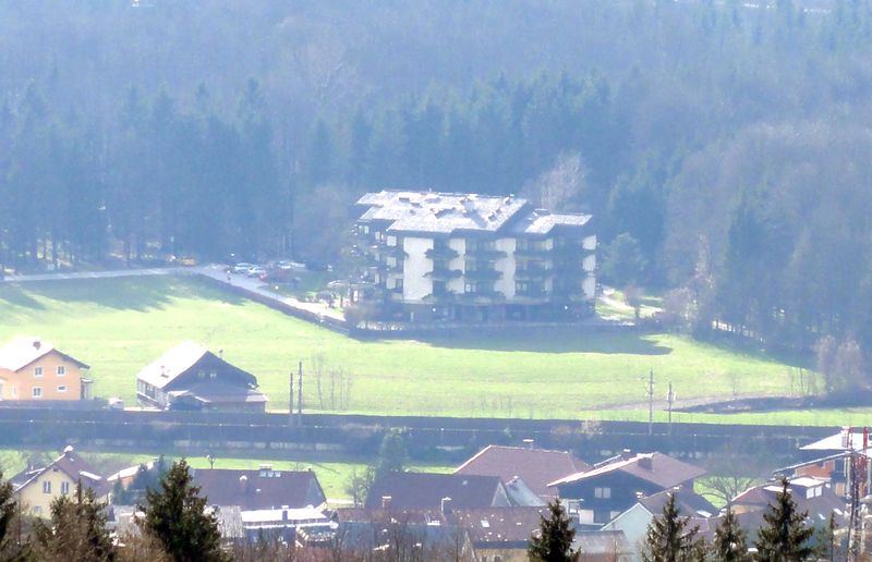 Datei:Seniorenheim Puch.JPG