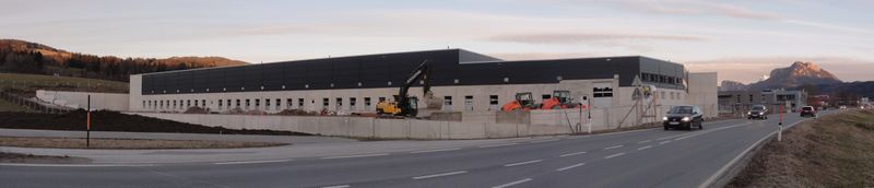 Datei:Postbasis Thalgau, Westansicht.JPG