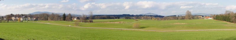 Datei:Golfplatz Pano.JPG