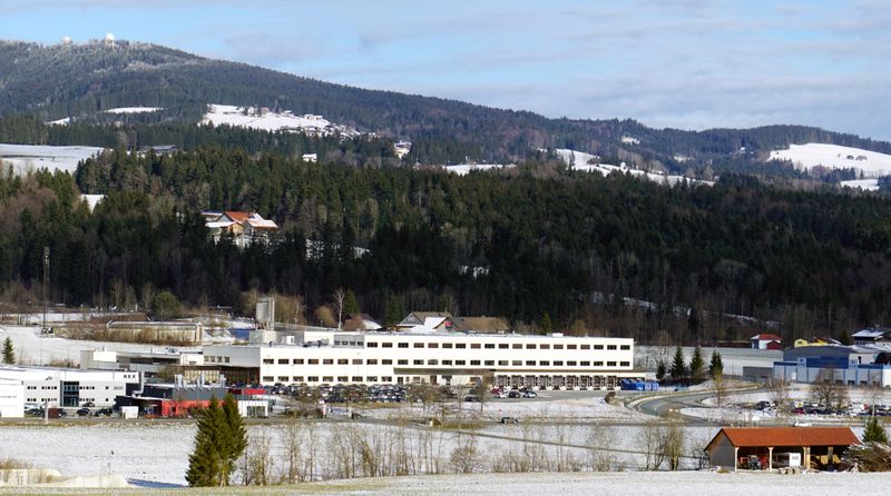 Datei:Sony mit Thalgauberg.JPG