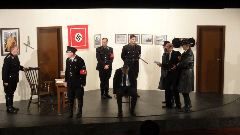 Datei:Sein oder Nichtsein DSC04424.JPG