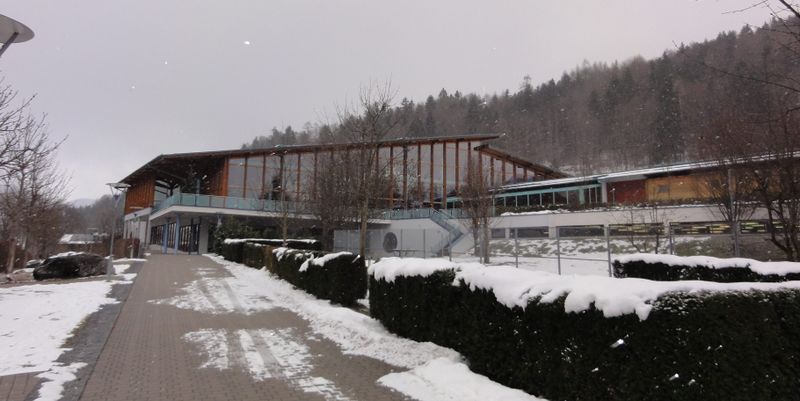 Datei:Watzmanntherme in Berchtesgaden.JPG