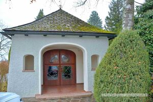 2025 12 05 Niederalm Pfarrkirche Aufbahrungshalle.jpg