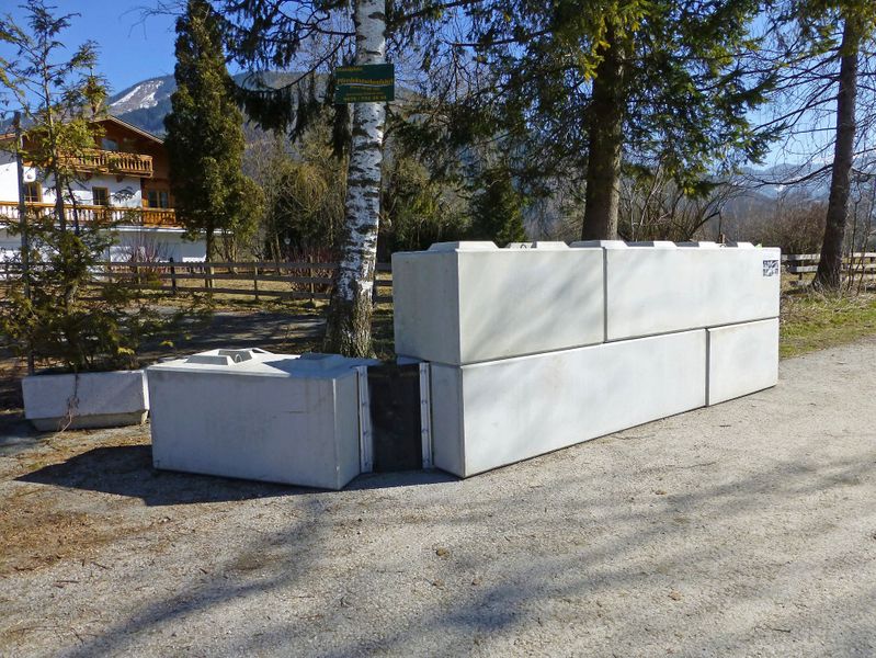 Datei:Mobiler Hochwasserschutz.jpg