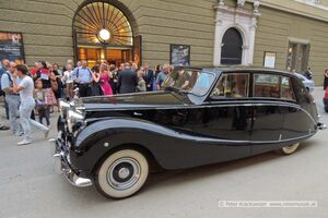 Festspielauffahrt 07 August 2012.jpg