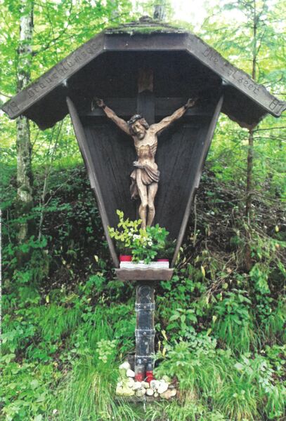 Datei:Eglseer Kreuz.jpg