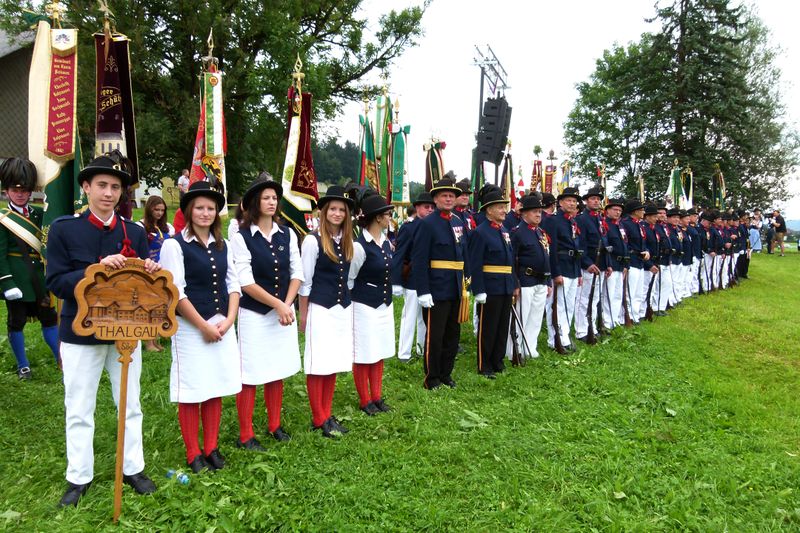 Datei:Die jubilierende Kompanie.jpg