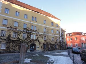 Rathaus Laufen.JPG