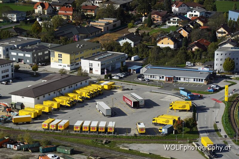 Datei:Postverteilerzentrum Kleßheim.jpg