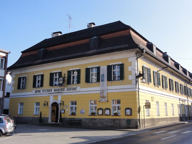 Datei:Uttendorf Braugasthof.JPG