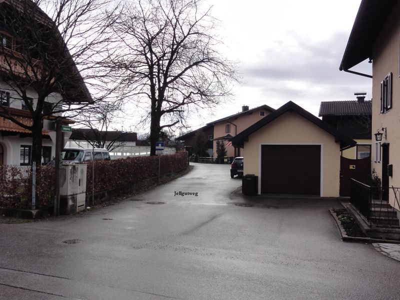 Datei:Jellgutweg (Oberalm).jpg