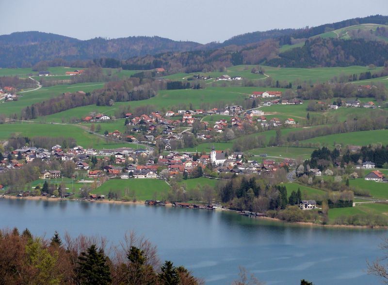 Datei:Zell am Moos.jpg