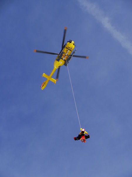 Datei:ÖAMTC-Rettungshubschrauber02.JPG